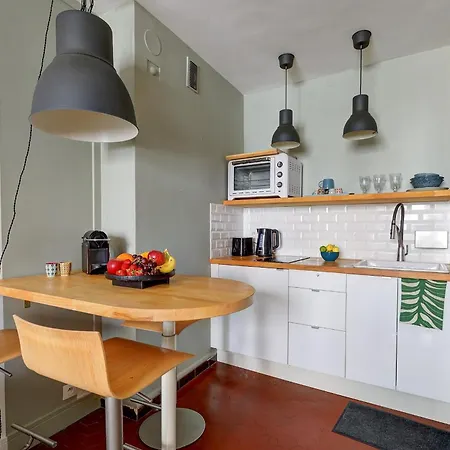 Notre Dame & La Seine With Balcony - Cityapartmentstay شقة